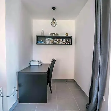 Maison Neuve, Au Coeur Des Vignes 펜션